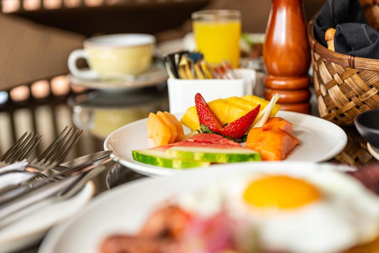 Hotel York Luxury Suites Medellin By Preferred Экстерьер фото A fruit salad